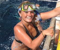 Girls take diving class too.